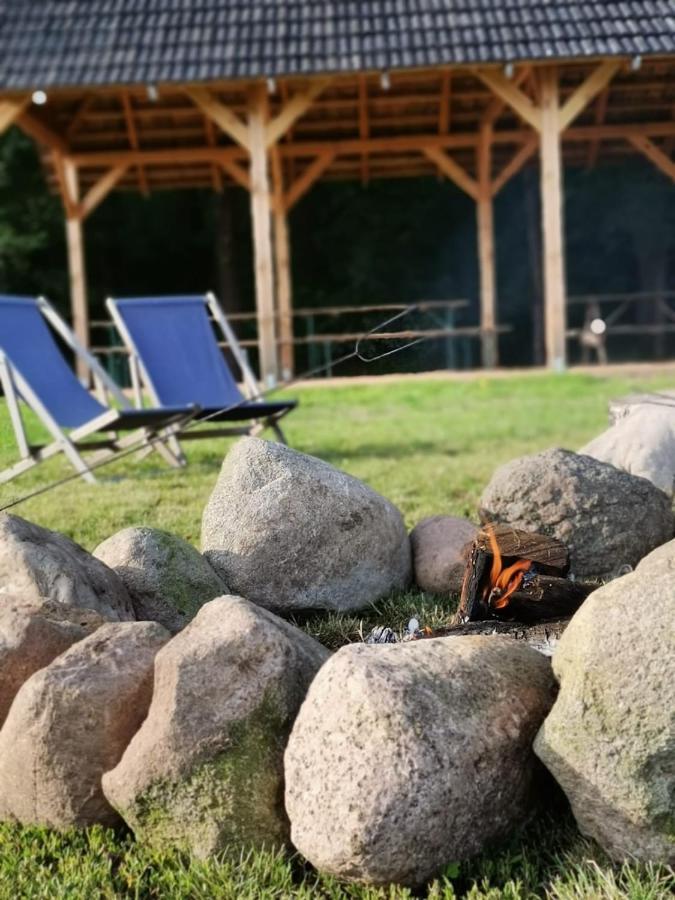 Hotel Stajnia Karczow Esterno foto